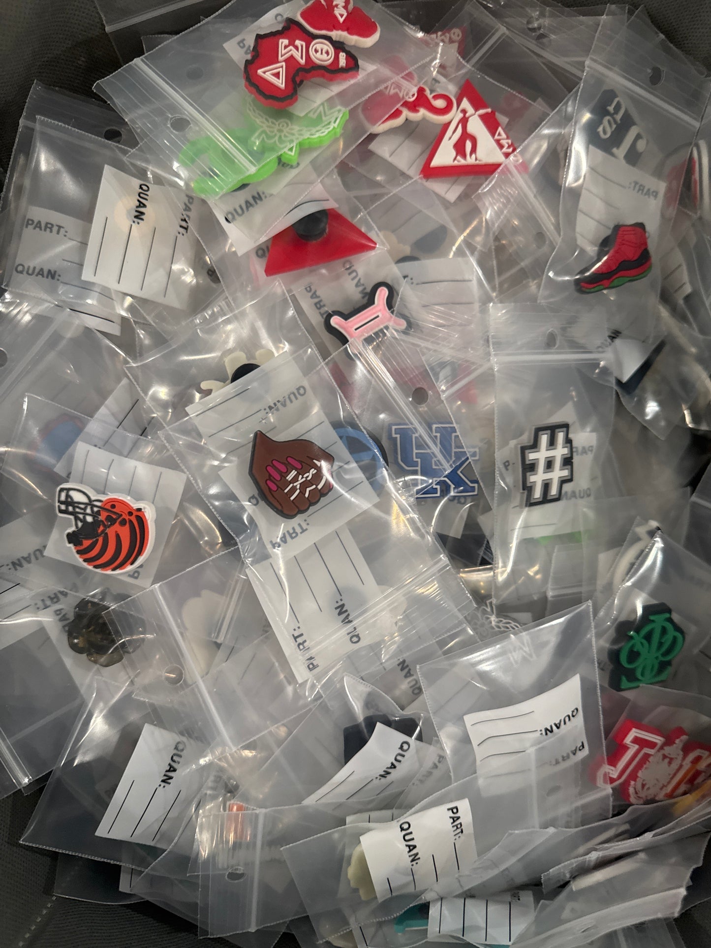 20 Random Croc Charms