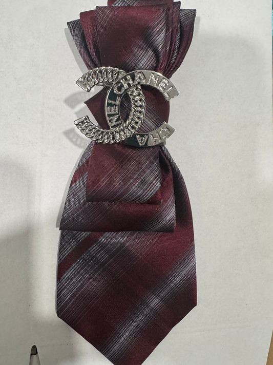 Burgundy Pattern Twisted Tie